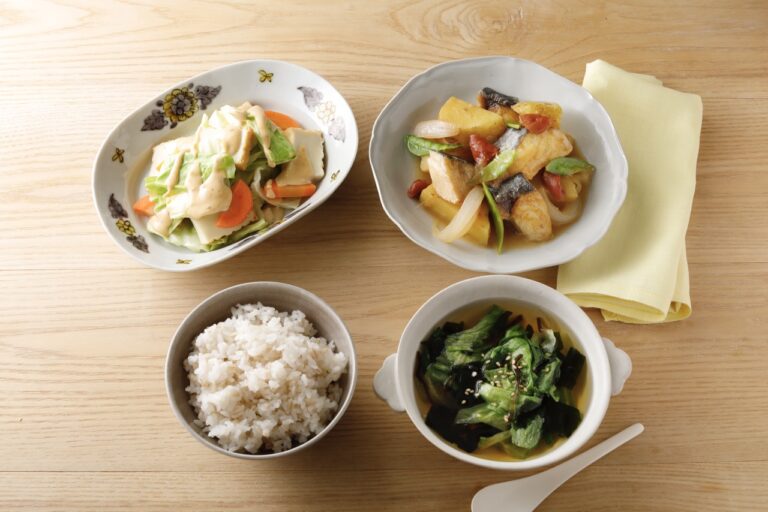 管理栄養士 新谷友里江さんの夕食献立