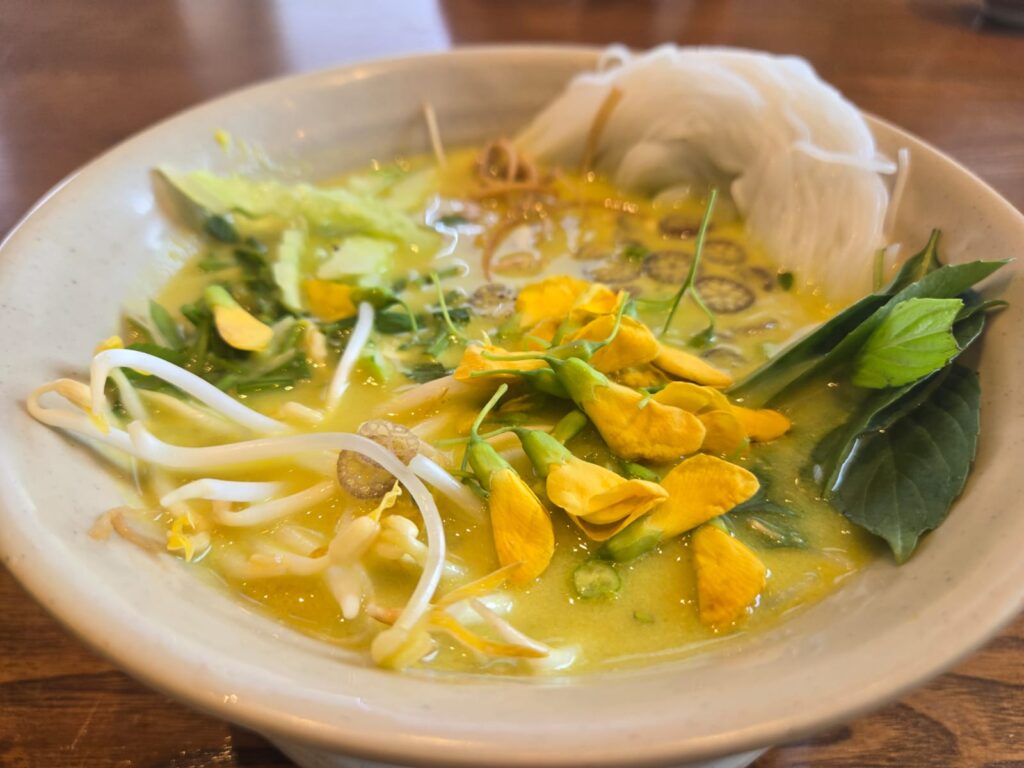 カンボジア「世界の朝ごはんめぐり」／「栄養と料理ぷらす」5月号